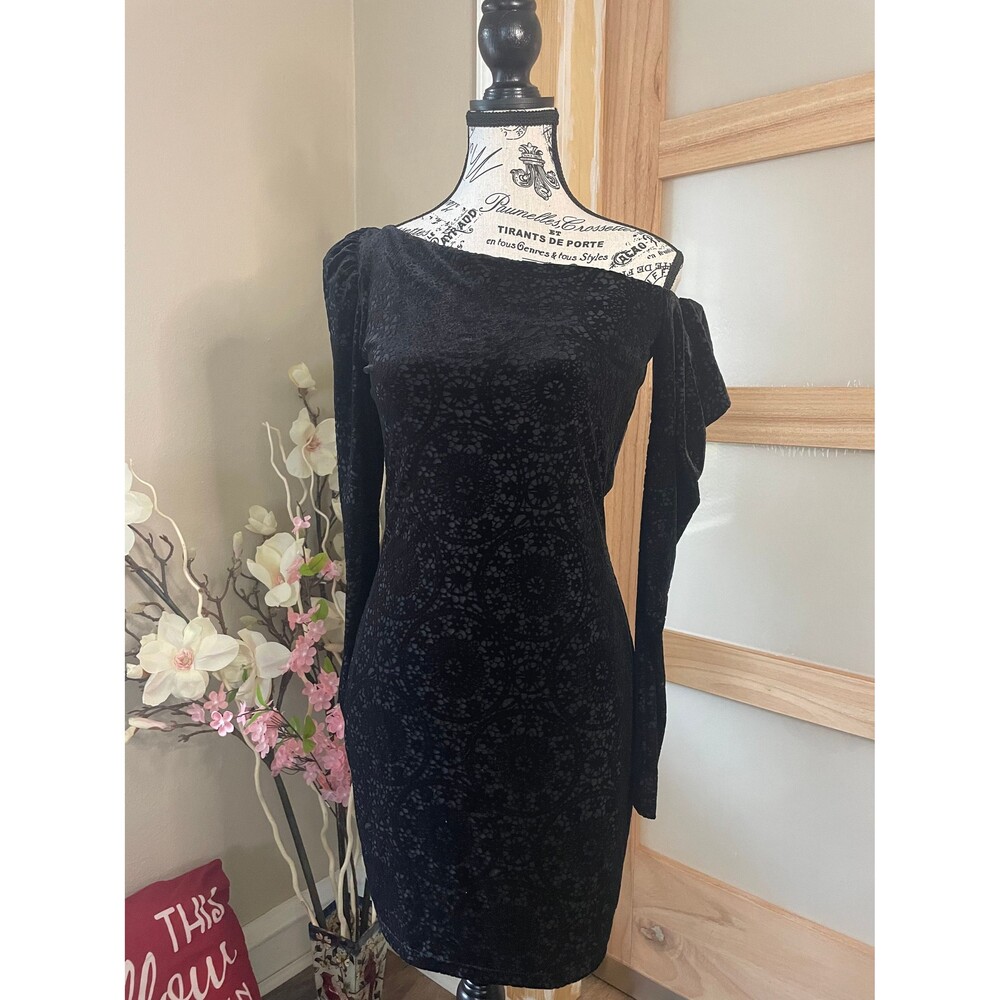 Bailey 44 Black Faux Velvet Mini Evening Dress Off-Shoulder Women Medium - Picture 7 of 10